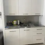 Zolty Apartman *